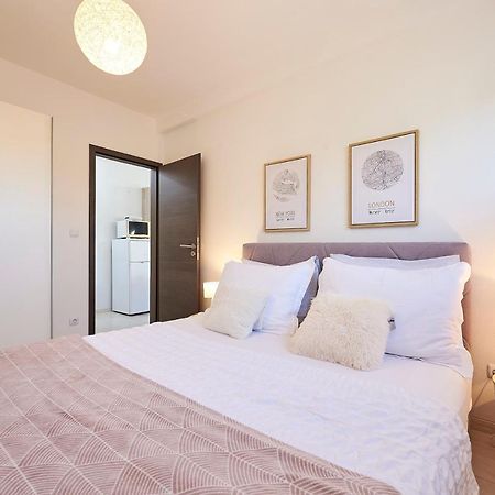 Apartmani Sara I Klara Trogir Exterior foto