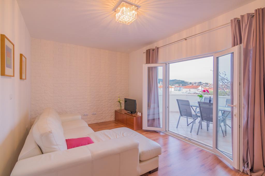 Apartmani Sara I Klara Trogir Exterior foto