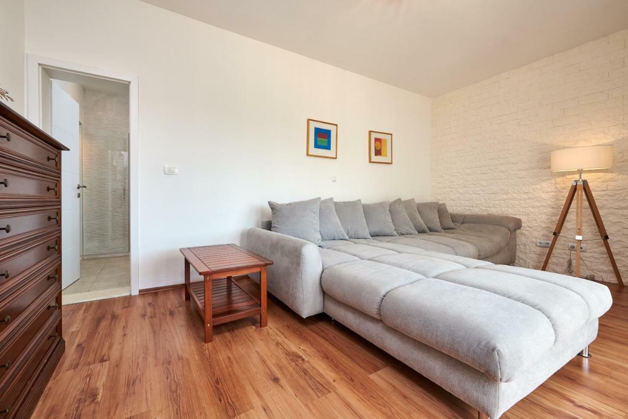 Apartmani Sara I Klara Trogir Exterior foto