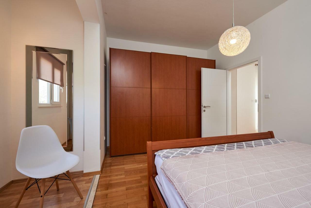 Apartmani Sara I Klara Trogir Exterior foto